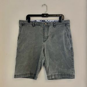 Tommy Bahama Grey Flat Front Bermuda Shorts Size 36